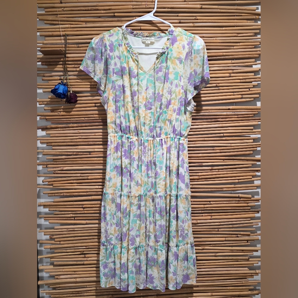 Indigo Rose Size Large Pastel Floral Mini Dress. White, Greens, Purples.